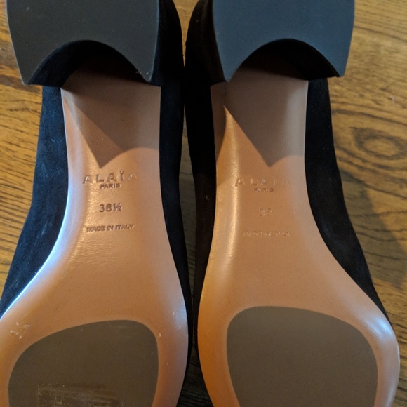 Alaia Ankle Boots - Picture 3 of 4